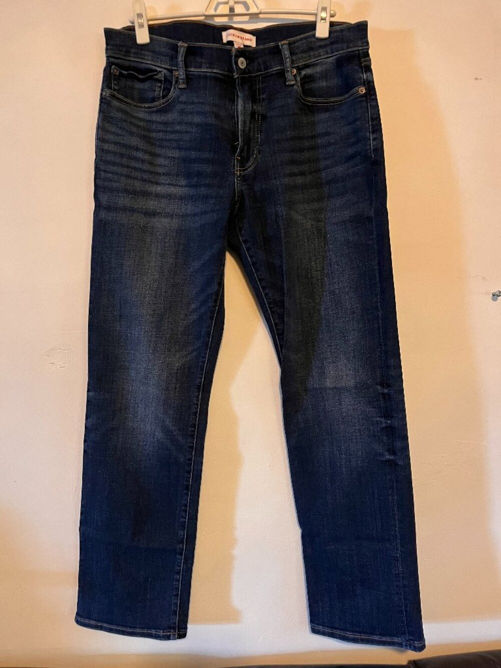 Lucky Brand 363 Vintage Straight Medium Wash Jeans